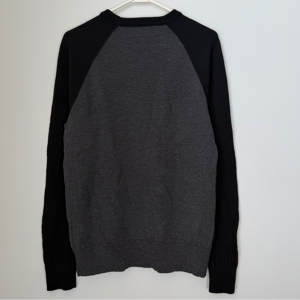 Banana Republic Baruffa Merino Wool Sweater in Gray and Black Size Medium - Picture 3 of 5